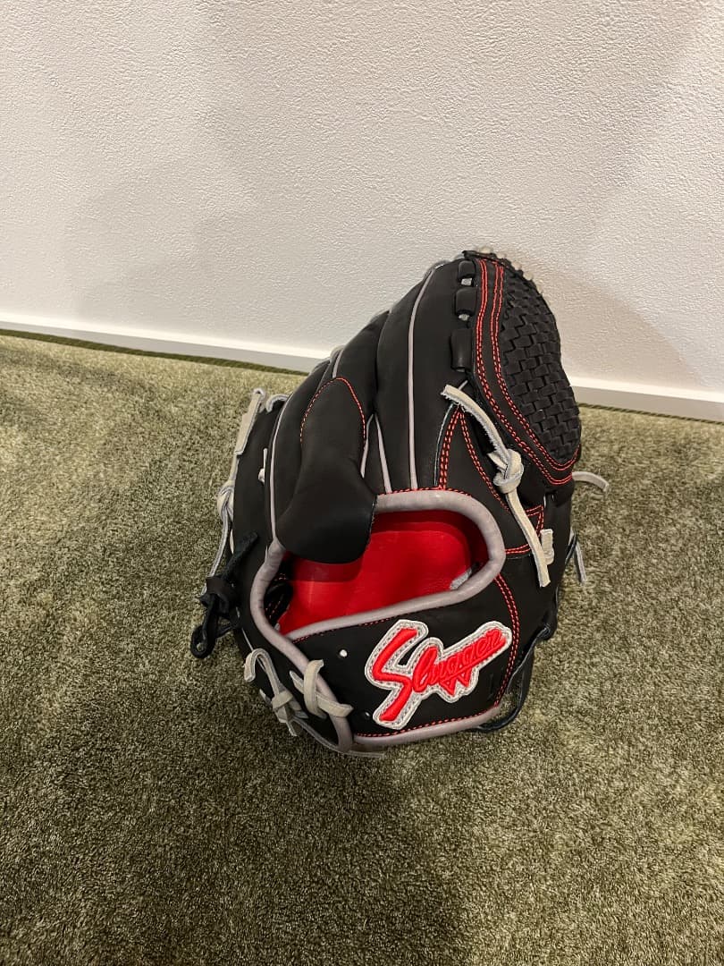 野球　投手用グローブ　外野用グローブ