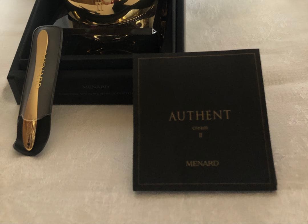 メナード のオーセントクリームⅡ 新品未使用品　50g