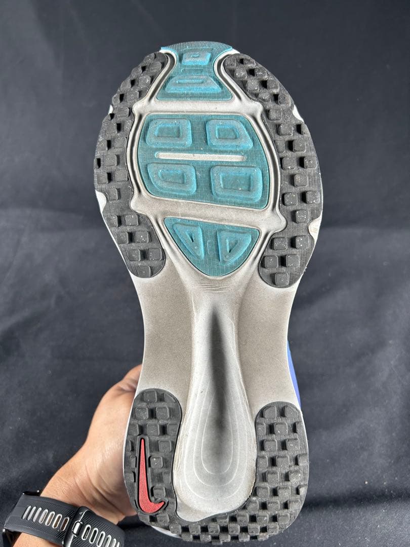 Nike ボメロ18 27.5センチ　ランニングシューズ