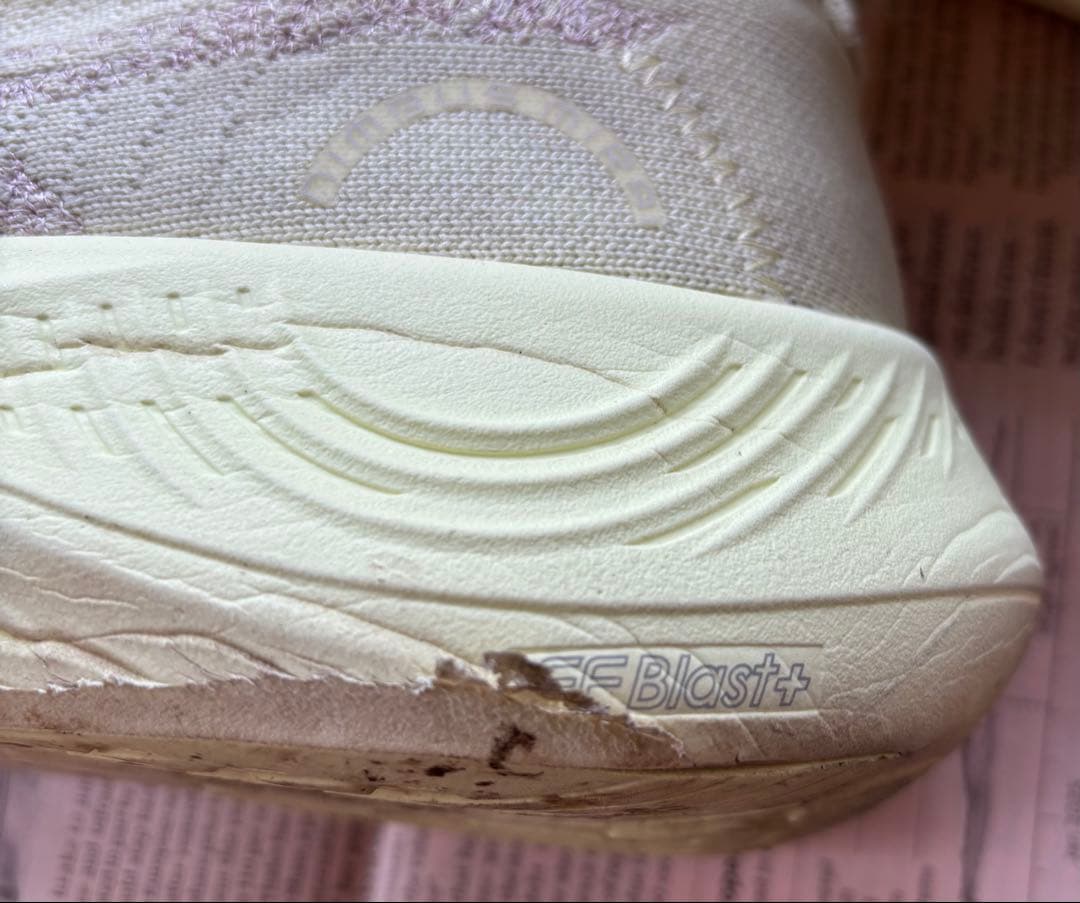 ⑪ asics　アシックス　ニンバス　ミライ　ランニングシューズ　トレシュー