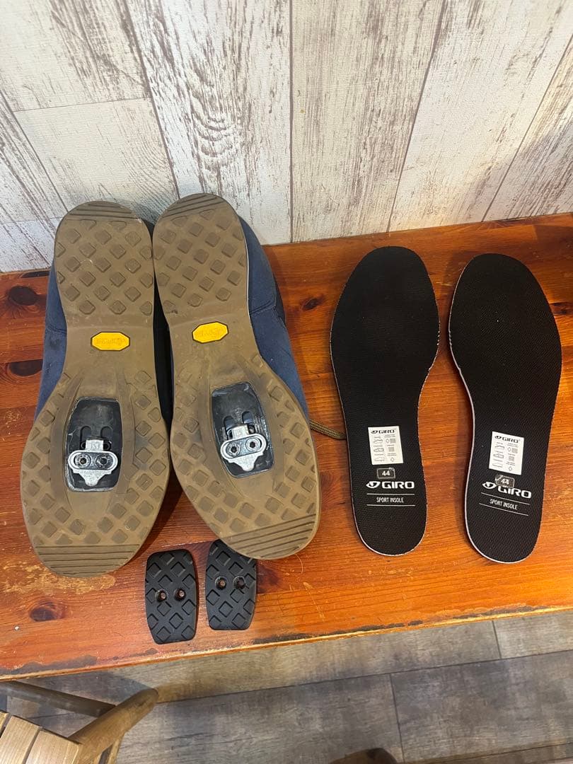 Giro RUMBLE VR（ランブル VR）ドレスブルー44サイズ（27.5）