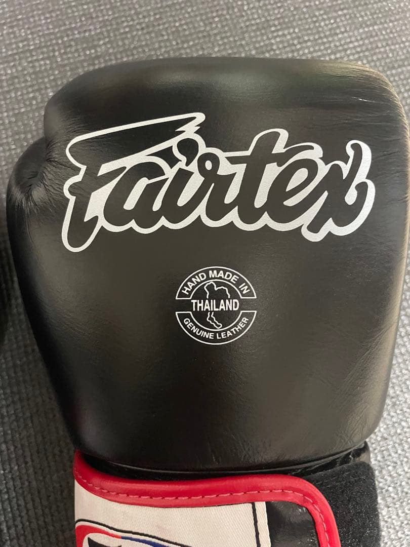 Fairtex ボクシンググローブ 14oz ブラック