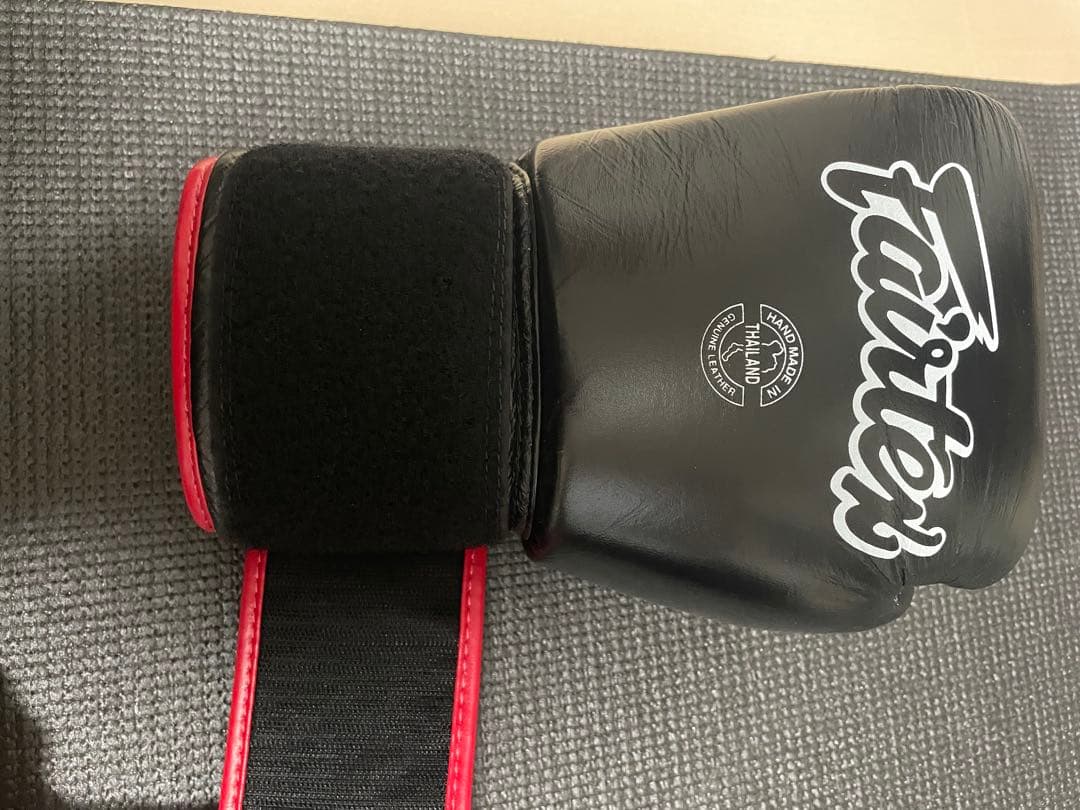 Fairtex ボクシンググローブ 14oz ブラック