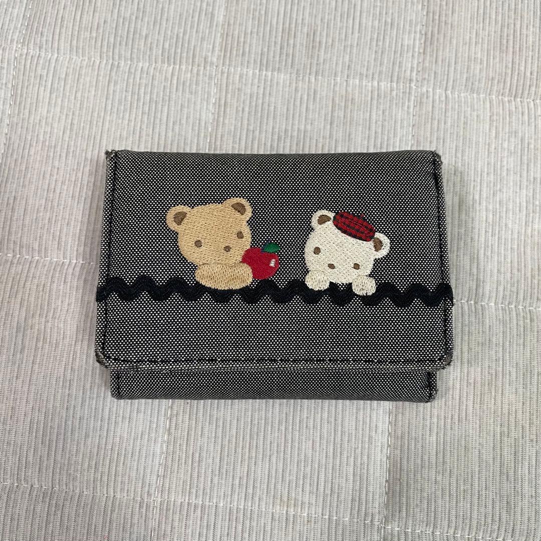 【familiar】クマ刺繍 デニム 財布