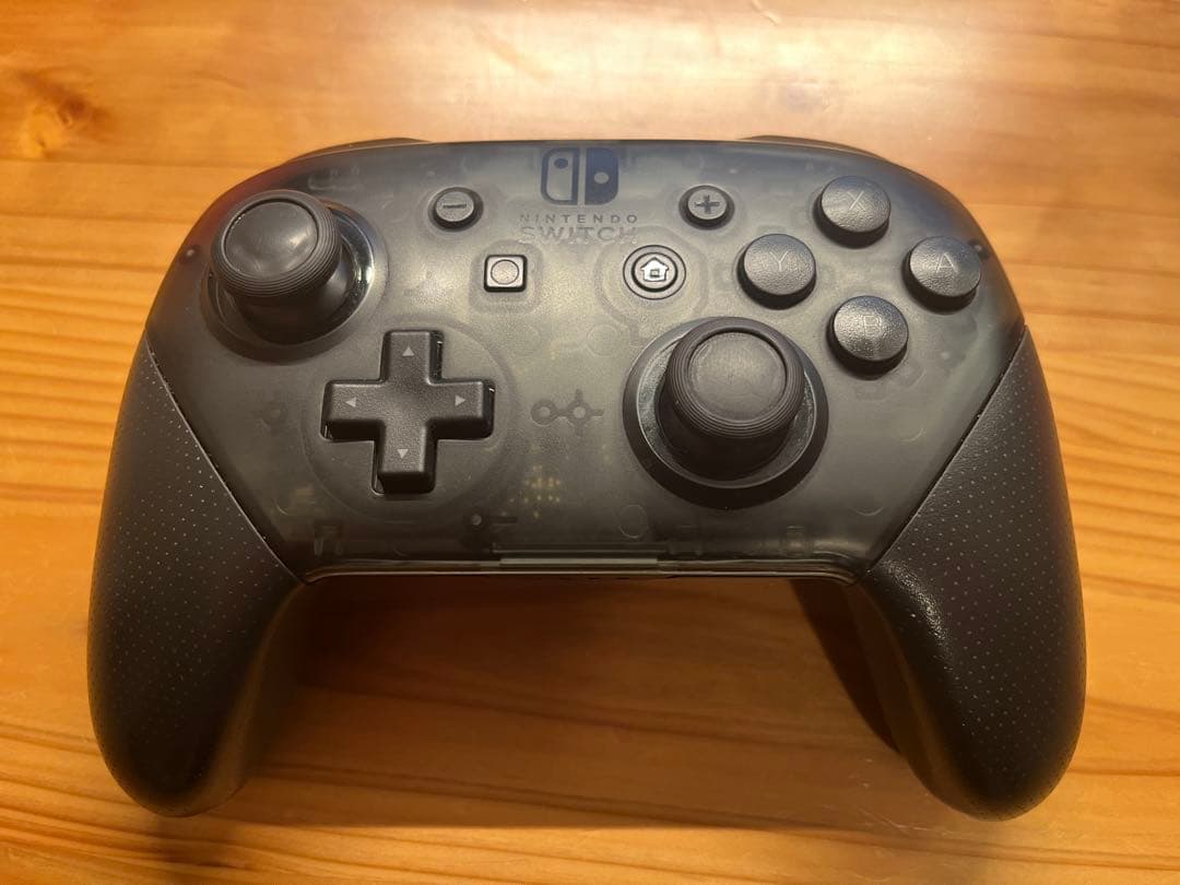 【美品】Nintendo Switch 本体+ソフト5本+プロコン