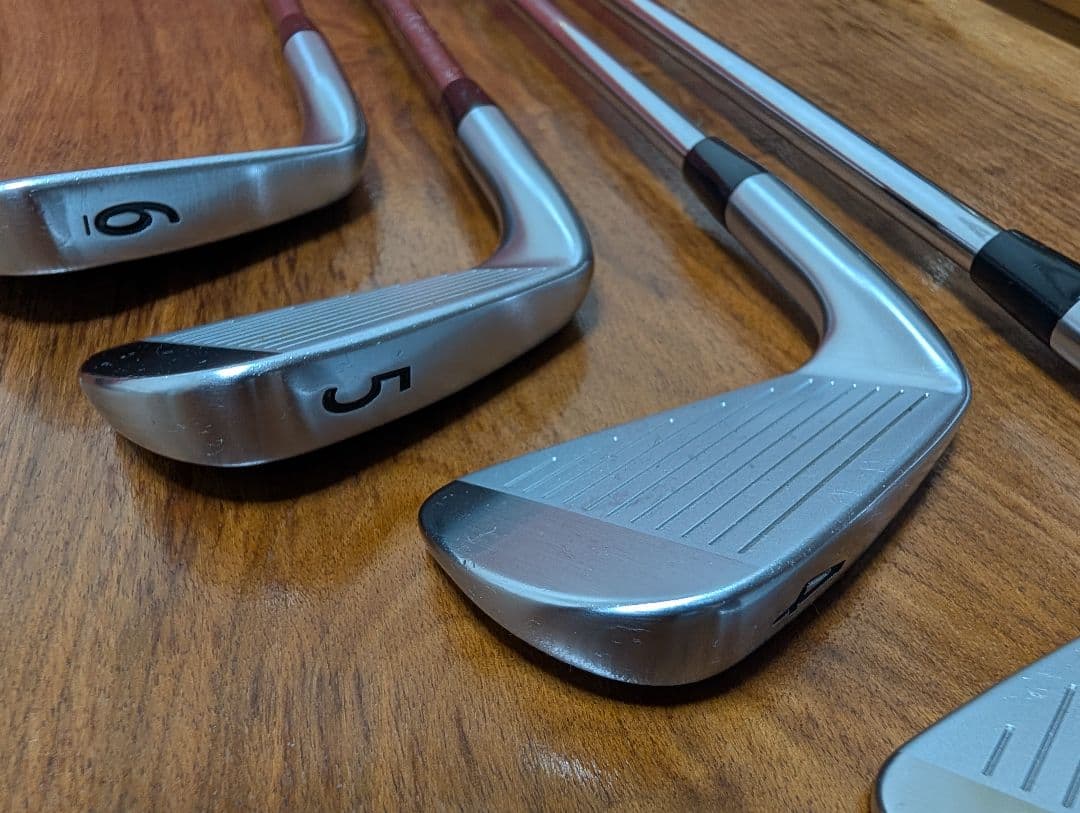 土日限定値引［美品］タイトリスト 712mb DG S200 3〜p 8本セット