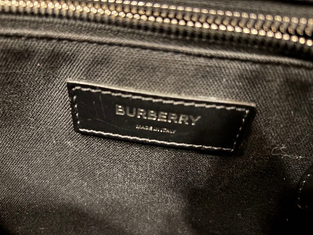 バーバリー　ミディアムグレイニーレザー　トートバッグ