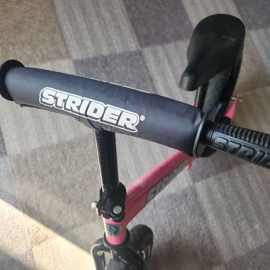 美品　STRIDER　ストライダー12　足乗せ　おまけ付