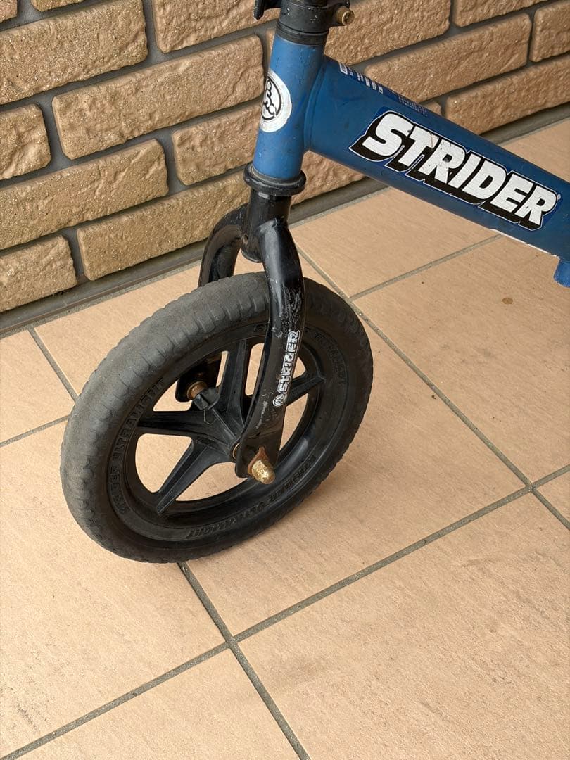 【人気色】STRIDER バランスバイク ブルー　12インチ