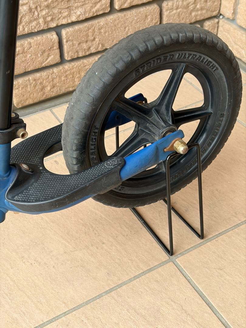 【人気色】STRIDER バランスバイク ブルー　12インチ