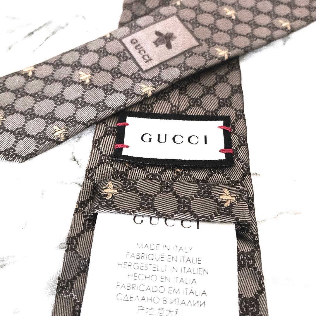 ✨未使用クラス✨GUCCI 現行　蜂刺繍　GG柄　ゴールド　ネクタイ