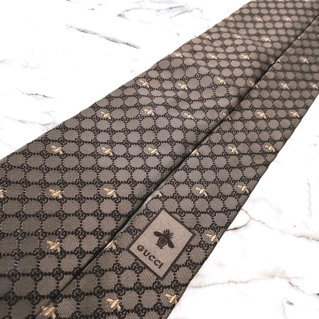 ✨未使用クラス✨GUCCI 現行　蜂刺繍　GG柄　ゴールド　ネクタイ