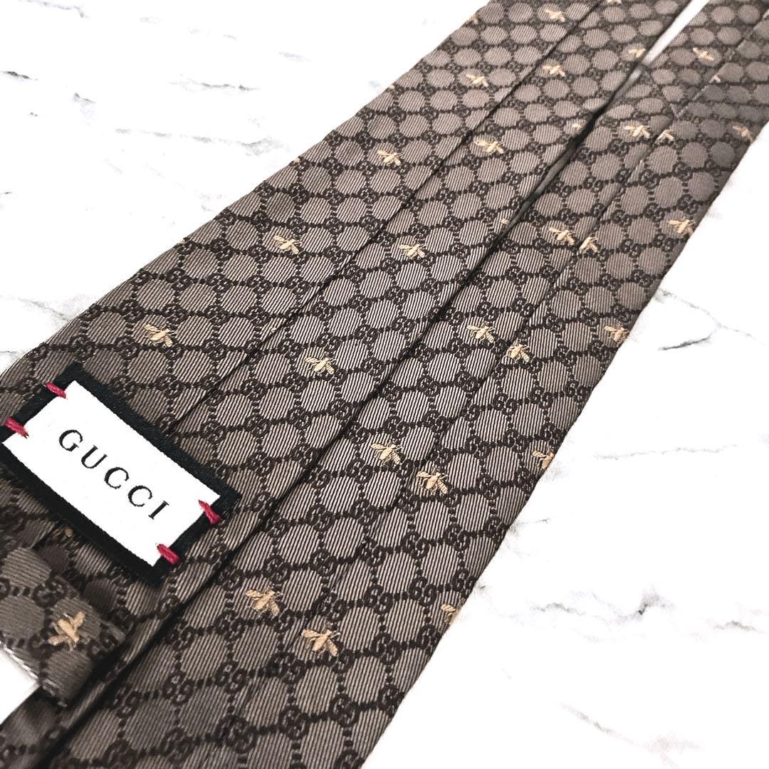 ✨未使用クラス✨GUCCI 現行　蜂刺繍　GG柄　ゴールド　ネクタイ