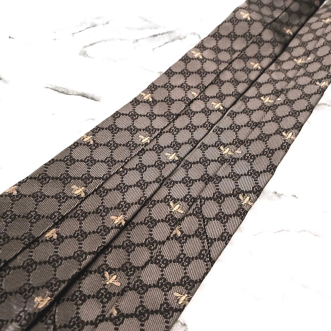 ✨未使用クラス✨GUCCI 現行　蜂刺繍　GG柄　ゴールド　ネクタイ
