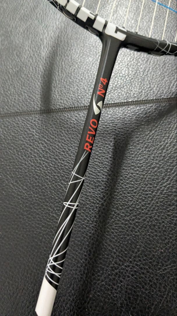 ラケット PACIFIC REVO N4 4U