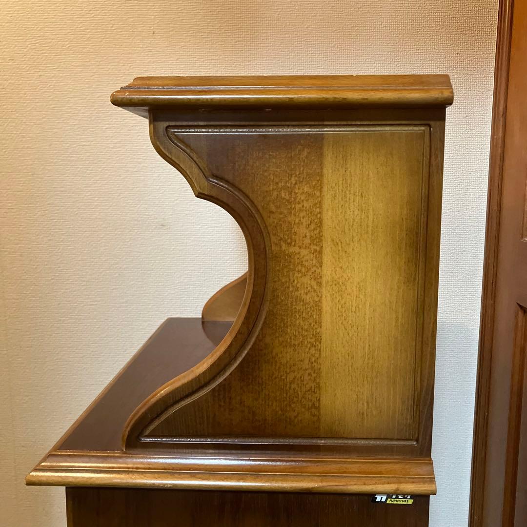 ☆値下げ☆【希少】karimoku（カリモク）コロニアル　電話台　高さ105cm