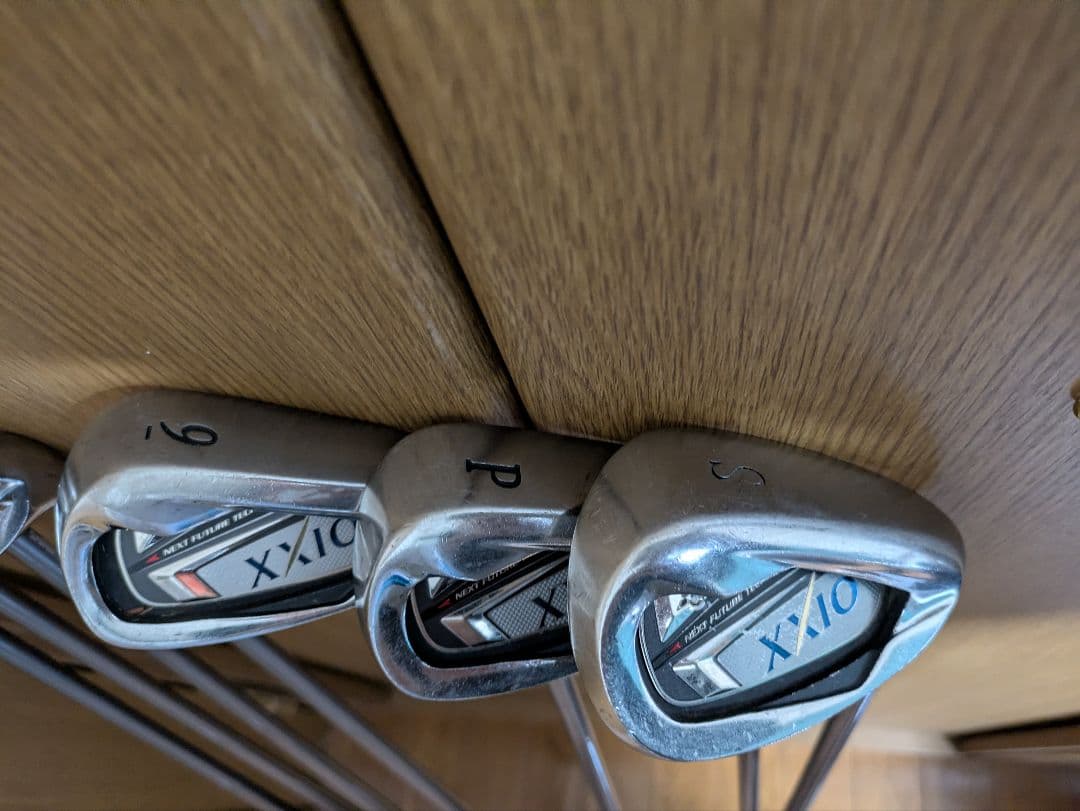 週末値下げ　XXIO7 アイアン7本 5～9番 PW,SW