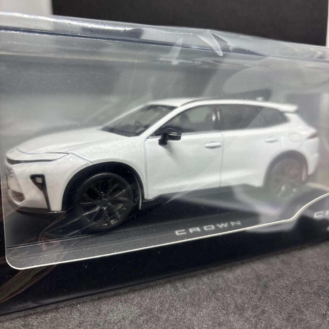 1/30 トヨタ カラーサンプル クラウンエステート プレシャスホワイトパール