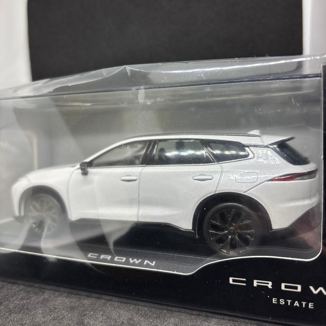 1/30 トヨタ カラーサンプル クラウンエステート プレシャスホワイトパール