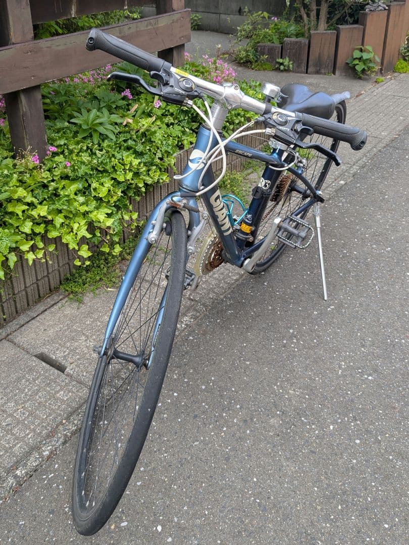 連休値下げ　GIANT ESCAPE R3 ロードバイク クロスバイク　埼玉県