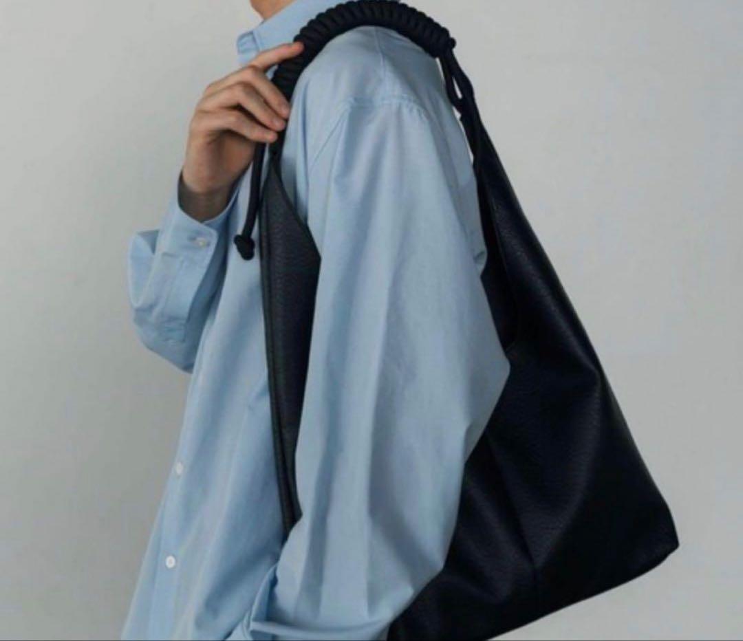 【新品未使用】LURAKU シンセティックレザーロープハンドルバッグ