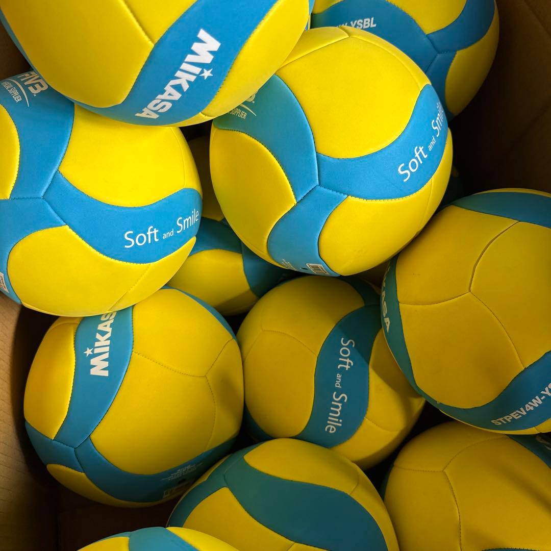 15個セットMIKASA STPEV4W-YSBL スマイルバレーボール 4号球