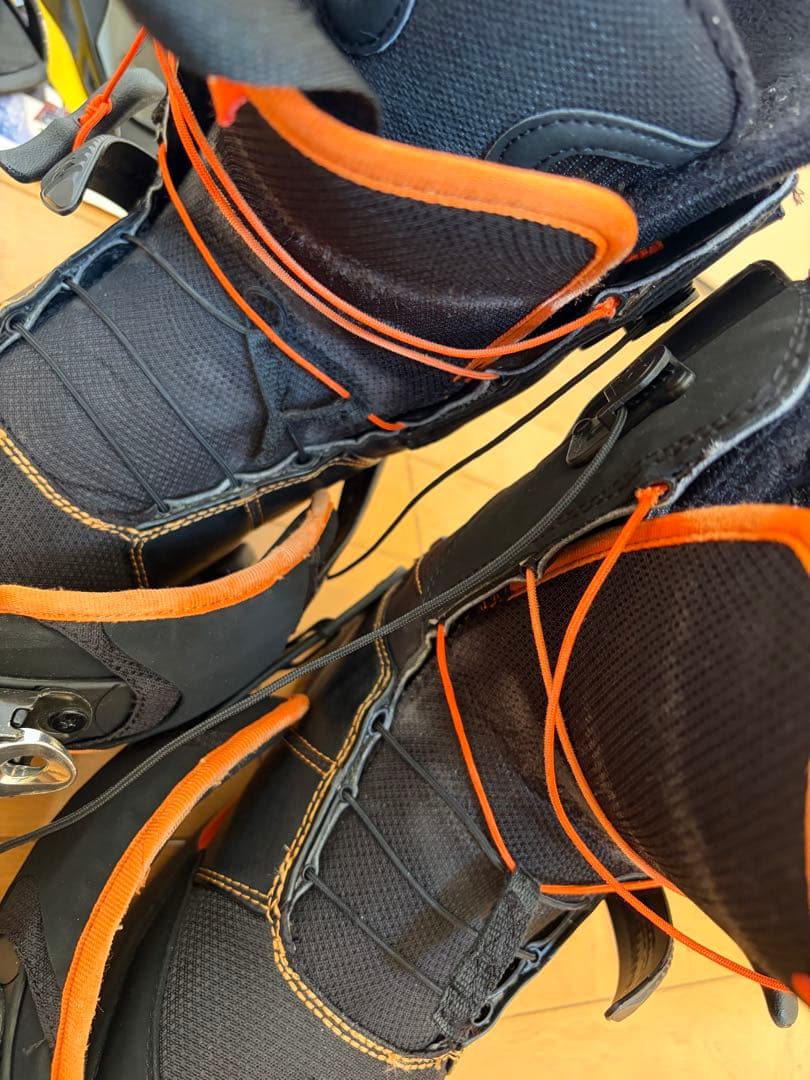 ヨネックスアキュブレードバインディング ヨネックスブーツ24cm