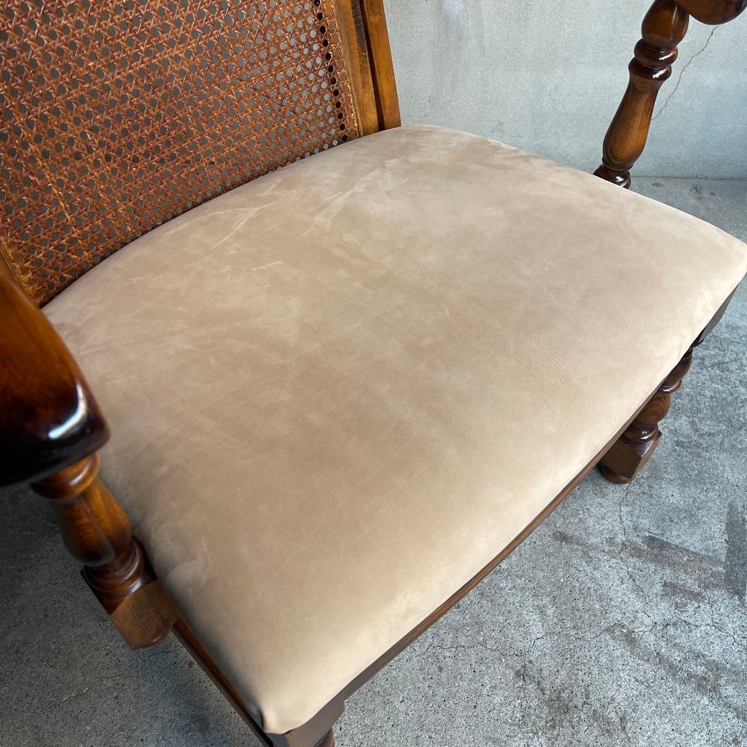 オールドカリモク　コロニアルビンテージアームチェア　本革座面張り替え