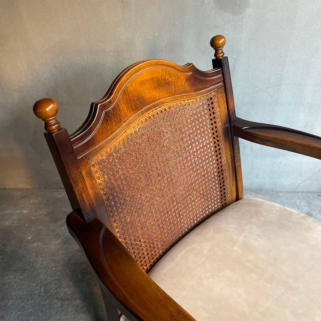 オールドカリモク　コロニアルビンテージアームチェア　本革座面張り替え