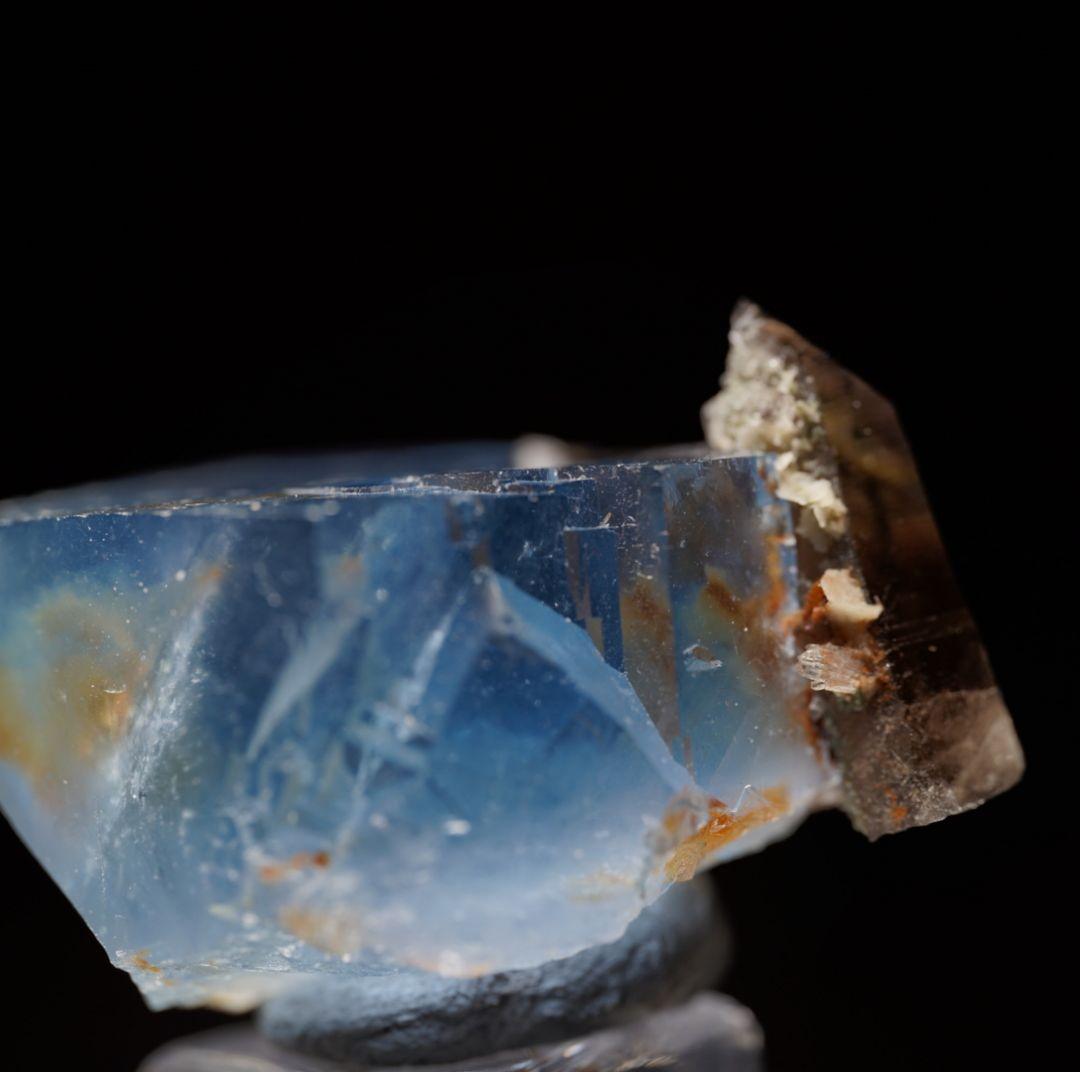 ヤオガンシャンフローライト　ブルー　鉱石標本　蛍石　スモーキークオーツ共生