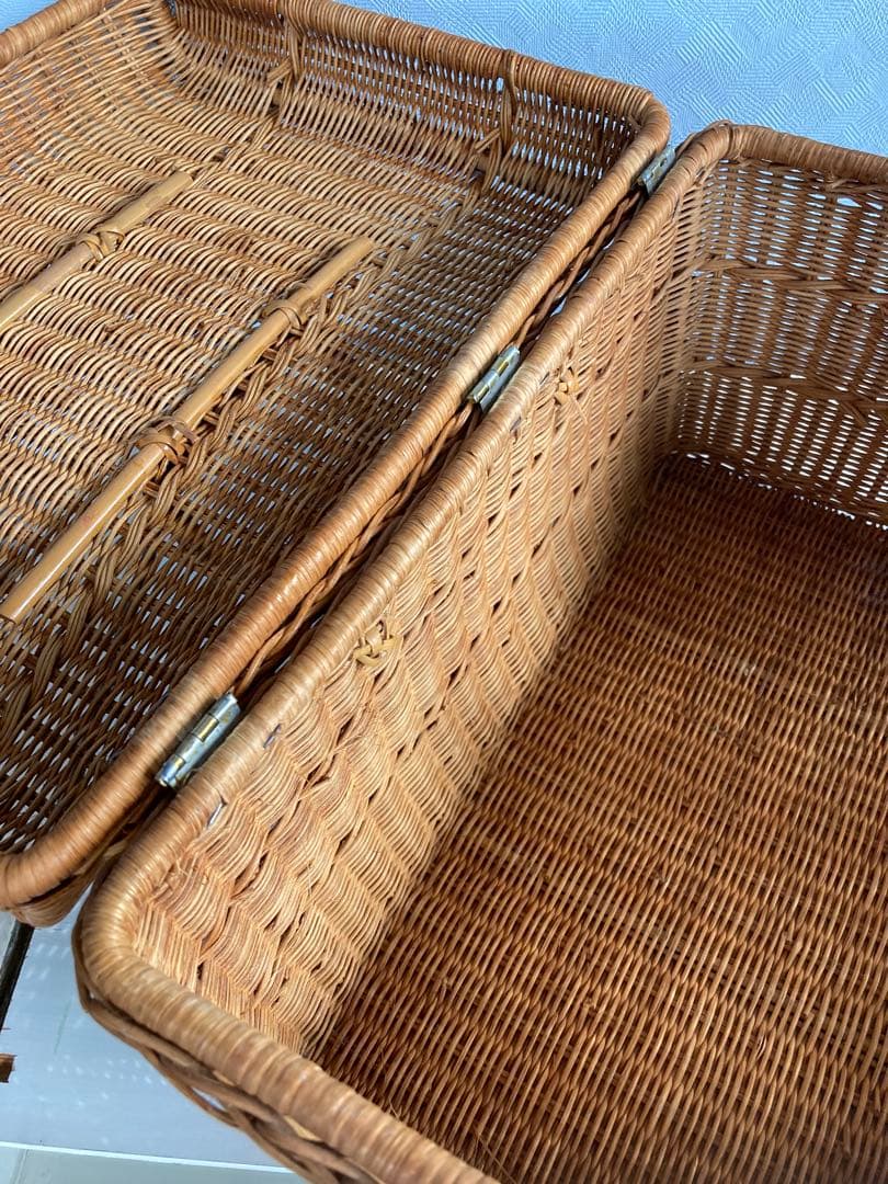 ◾️天然素材×◾️クラシカル造形｜四角い◾️アンティークピクニックバスケット