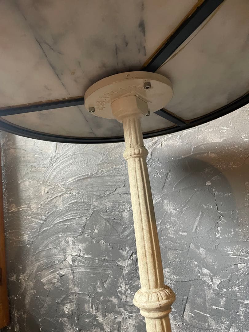 ビンテージ/カサブランカ/カフェテーブル/ラウンドテーブル/鉄脚/大理石/喫茶店