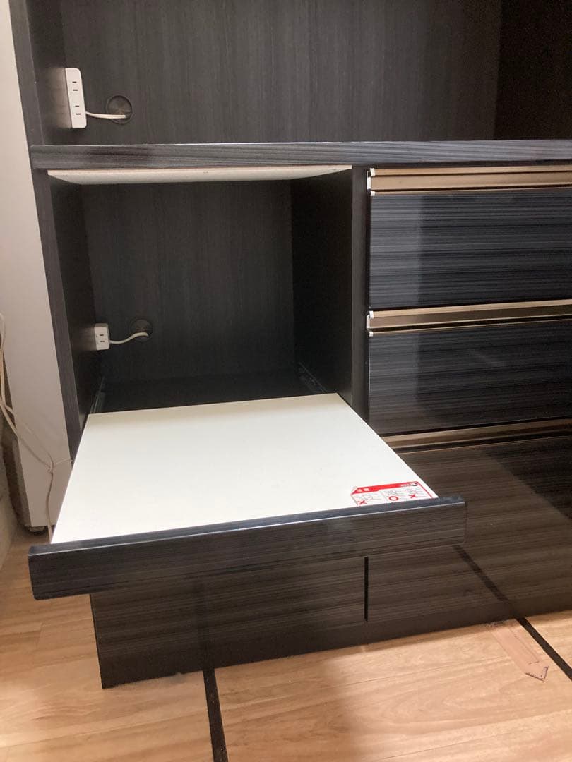 ダークブラウン 食器棚 ガラス扉 引き出し付き