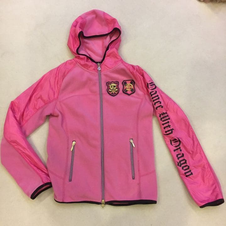 【年末セール‼️】ダンスウィズドラゴンアウター　ゴルフウェア