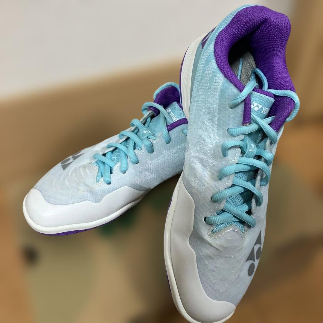 ヨネックス　バドミントンシューズ　24センチ