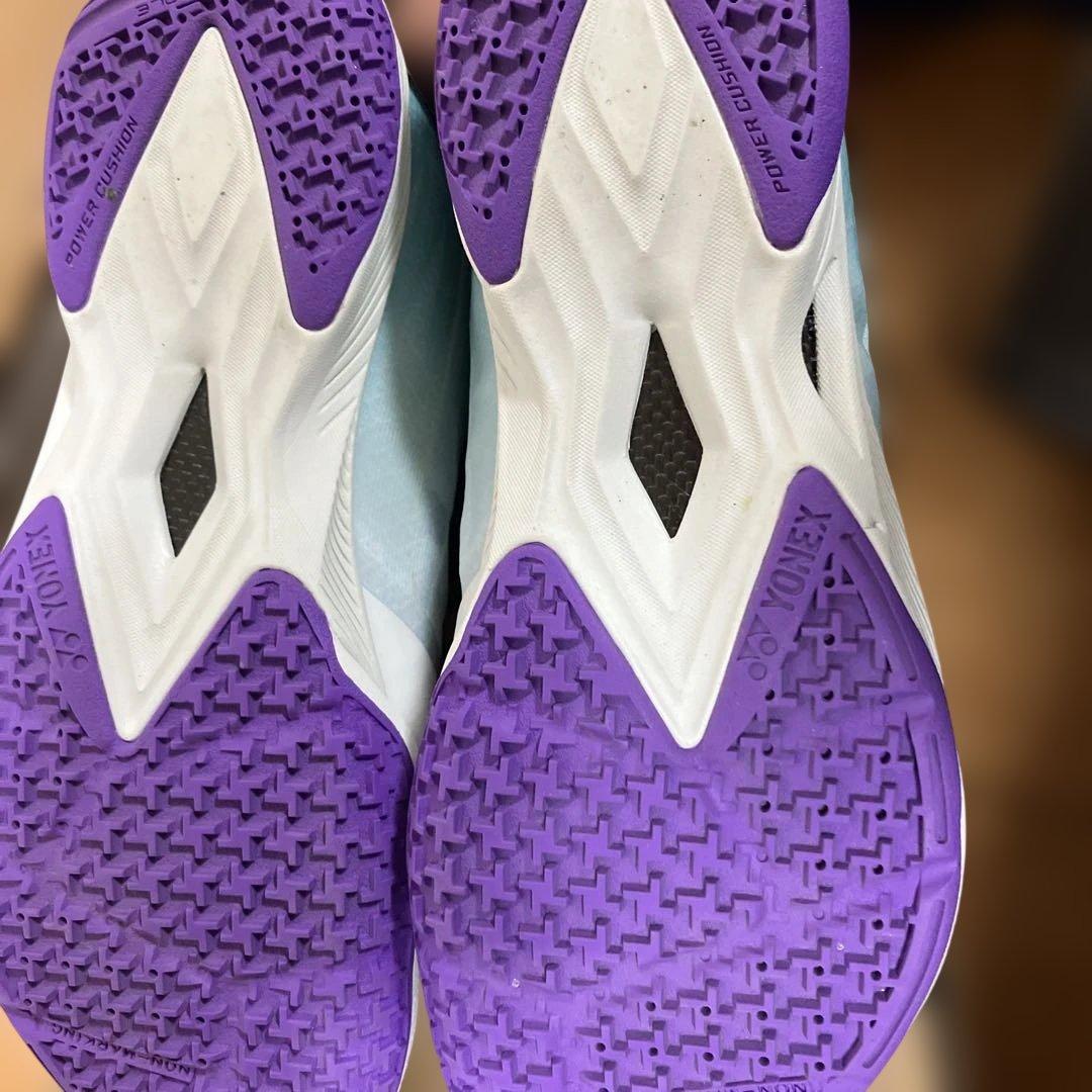 ヨネックス　バドミントンシューズ　24センチ