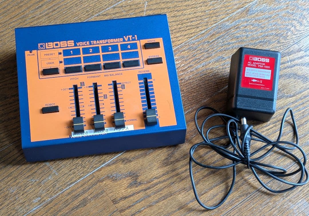 BOSS VT-1 voice transformer（ボイスチェンジャー）