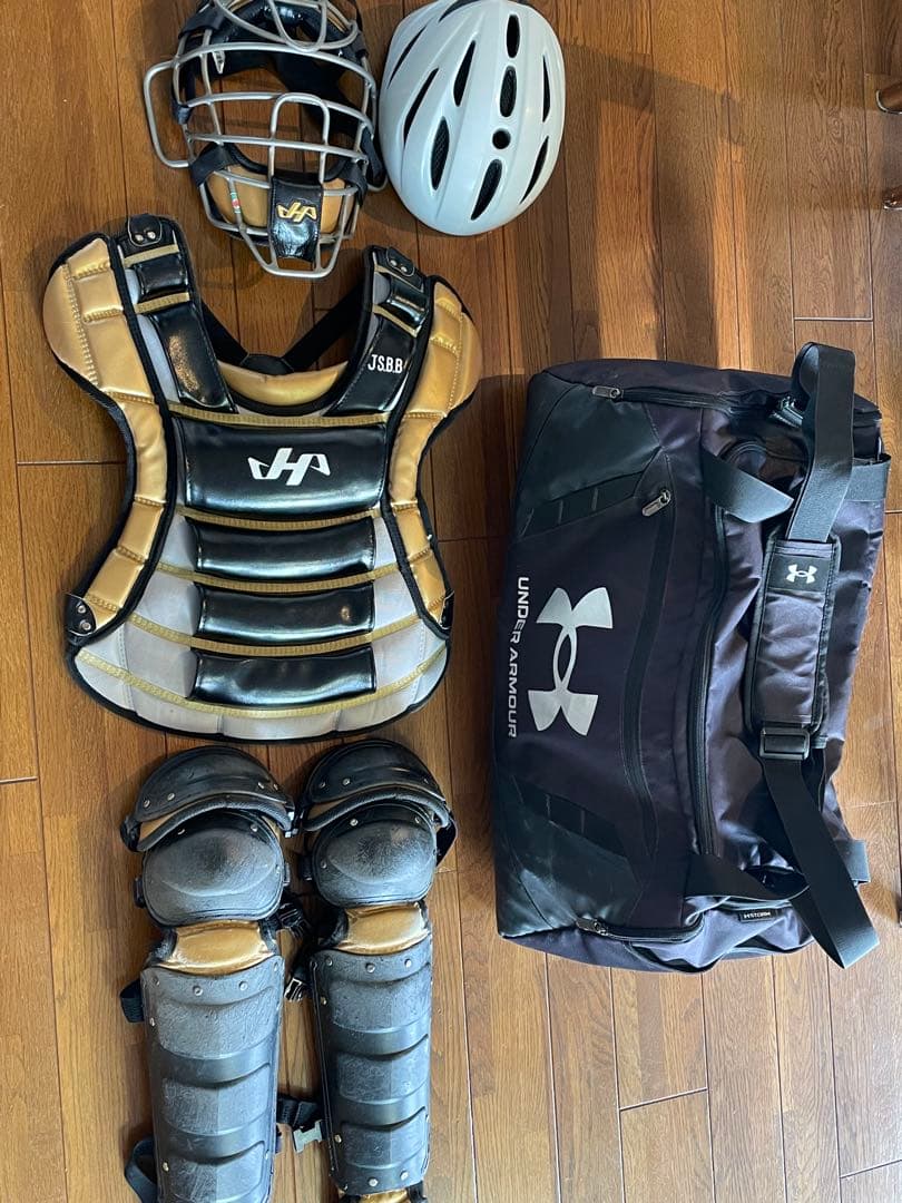 ハタケヤマキャッチャー防具セット（Under Armour、ZETT）