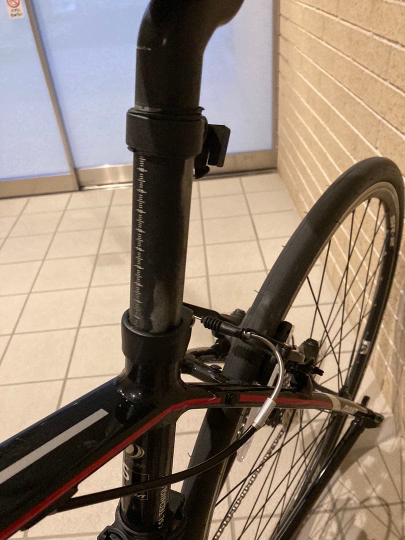 【引取限定】GIANT ESCAPE RXクロスバイク ブラック 700C