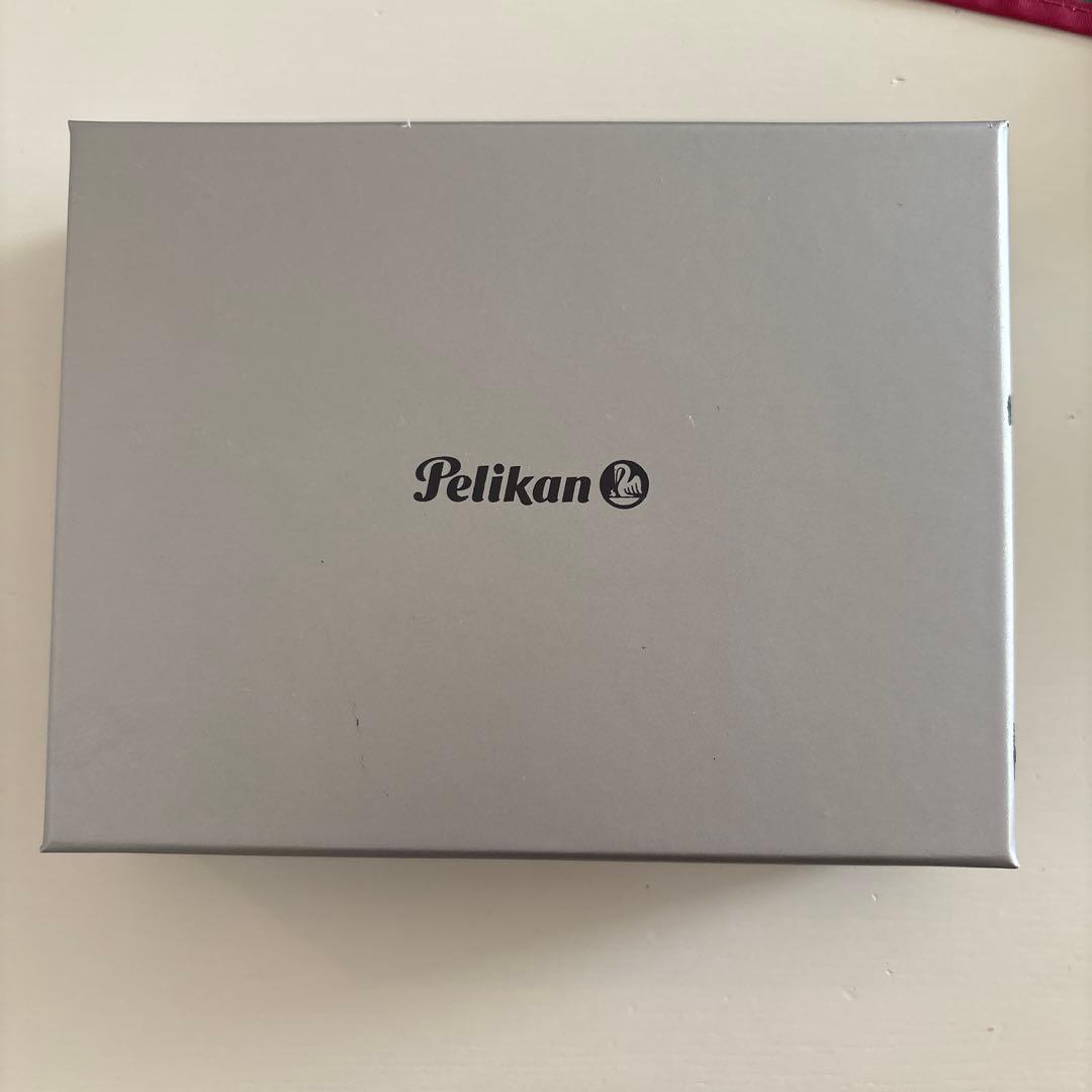 Pelikan 4001 万年筆とブルーブラックインクセット