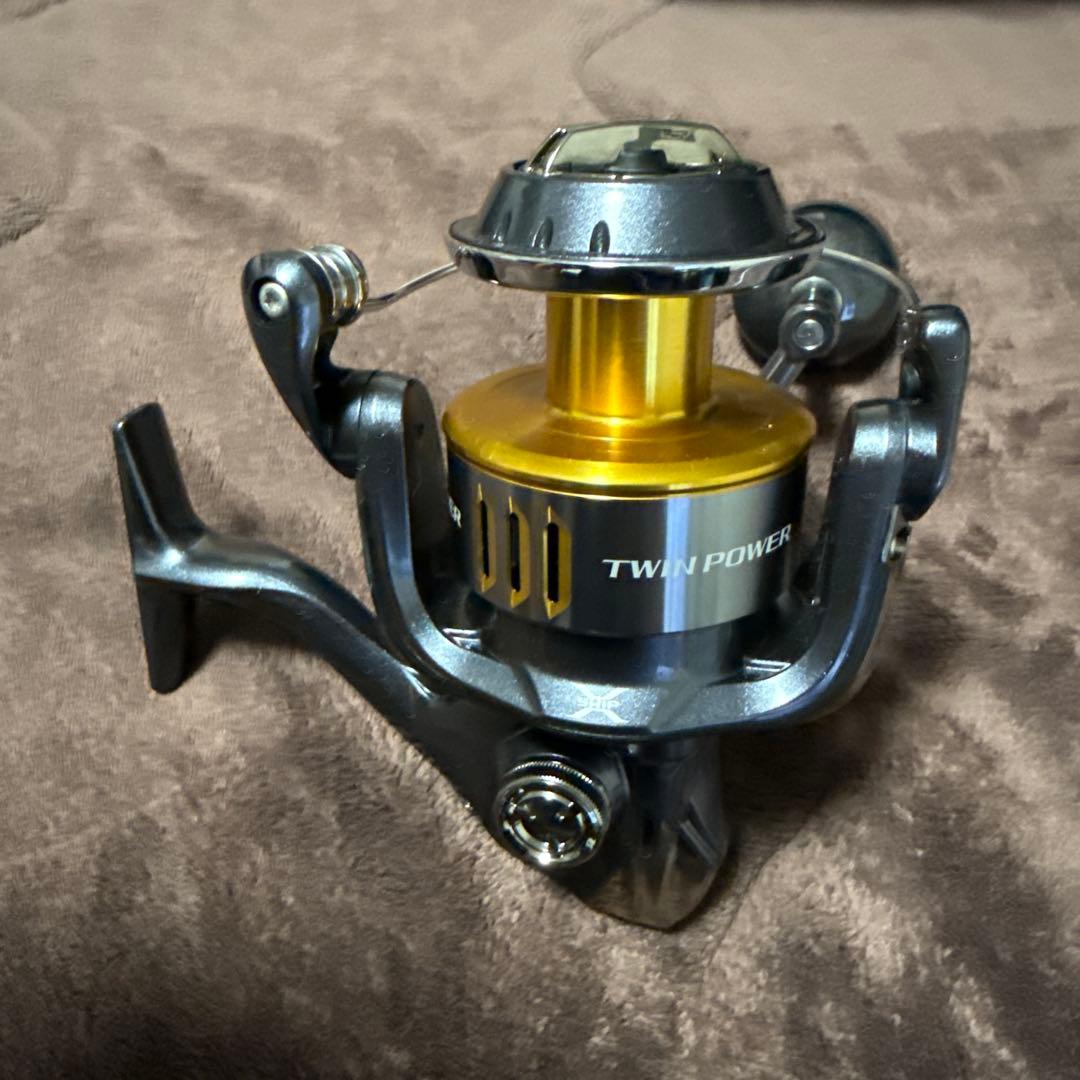 シマノ　15ツインパワー SW8000HG