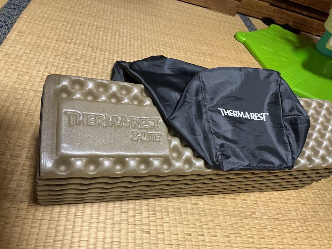 THERMAREST Z-LITE ／サーマレスト　Ｚライト正規品①