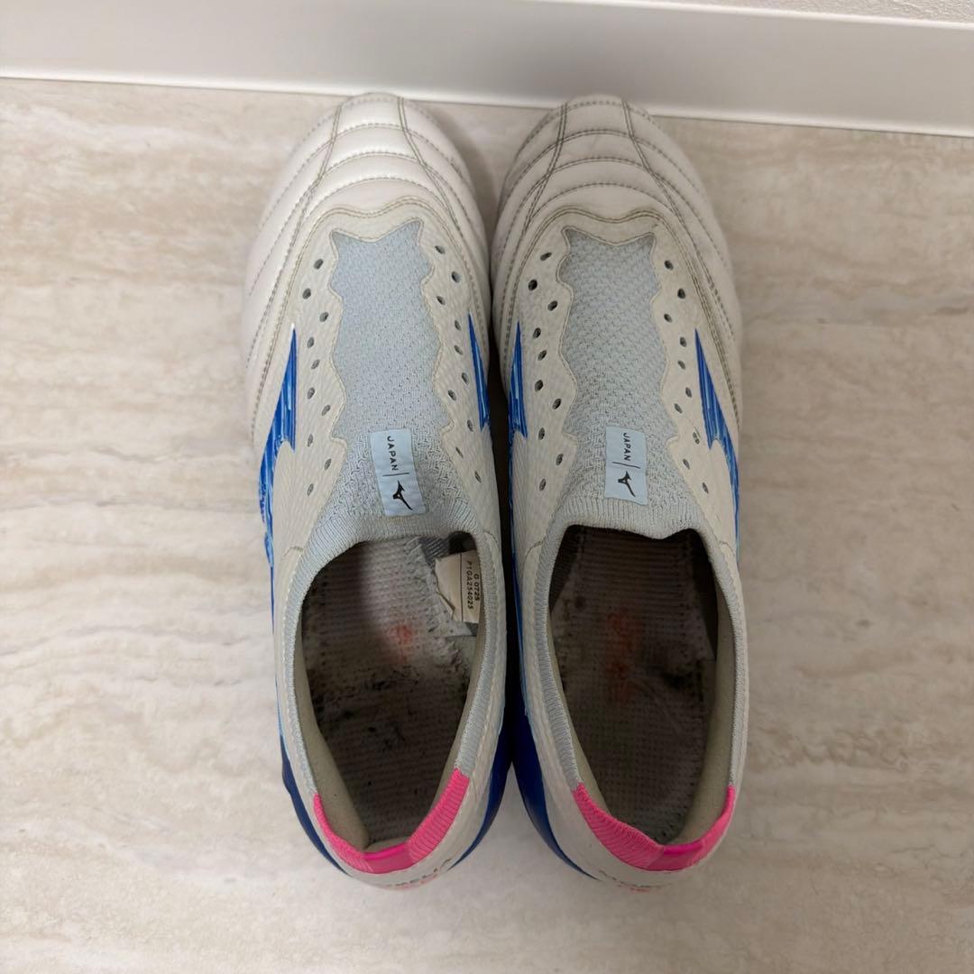 モレリアネオ4ベータ　　27センチ