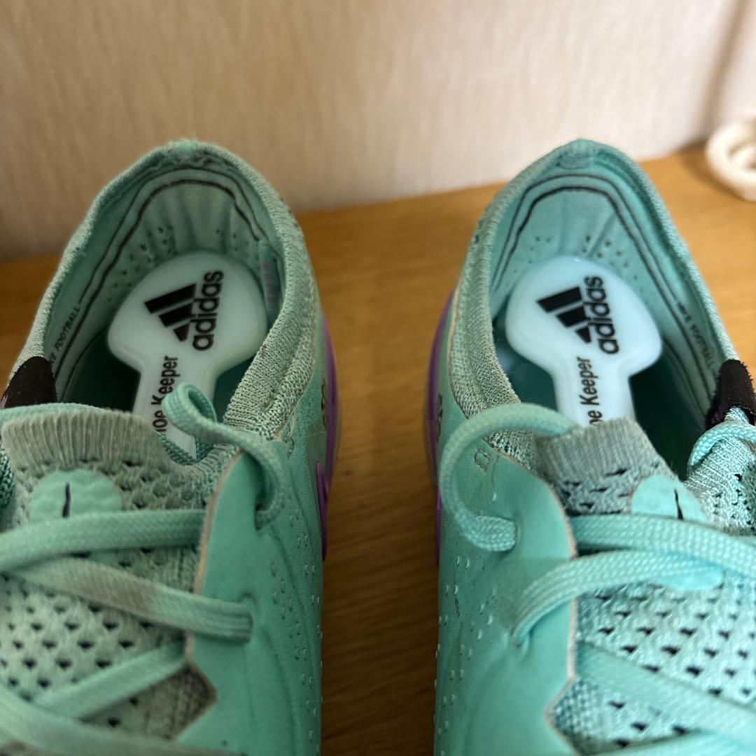 サッカースパイク　ティエンポ10