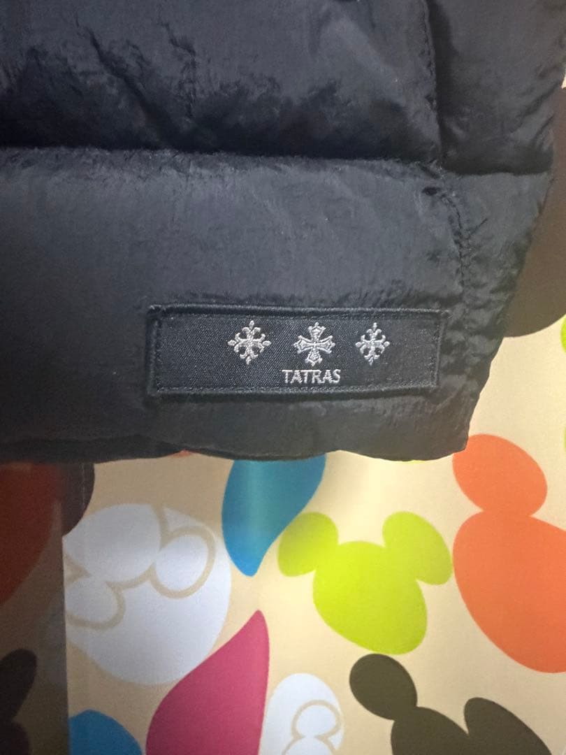 TATRAS ブラック フード付きダウンベストサイズ03