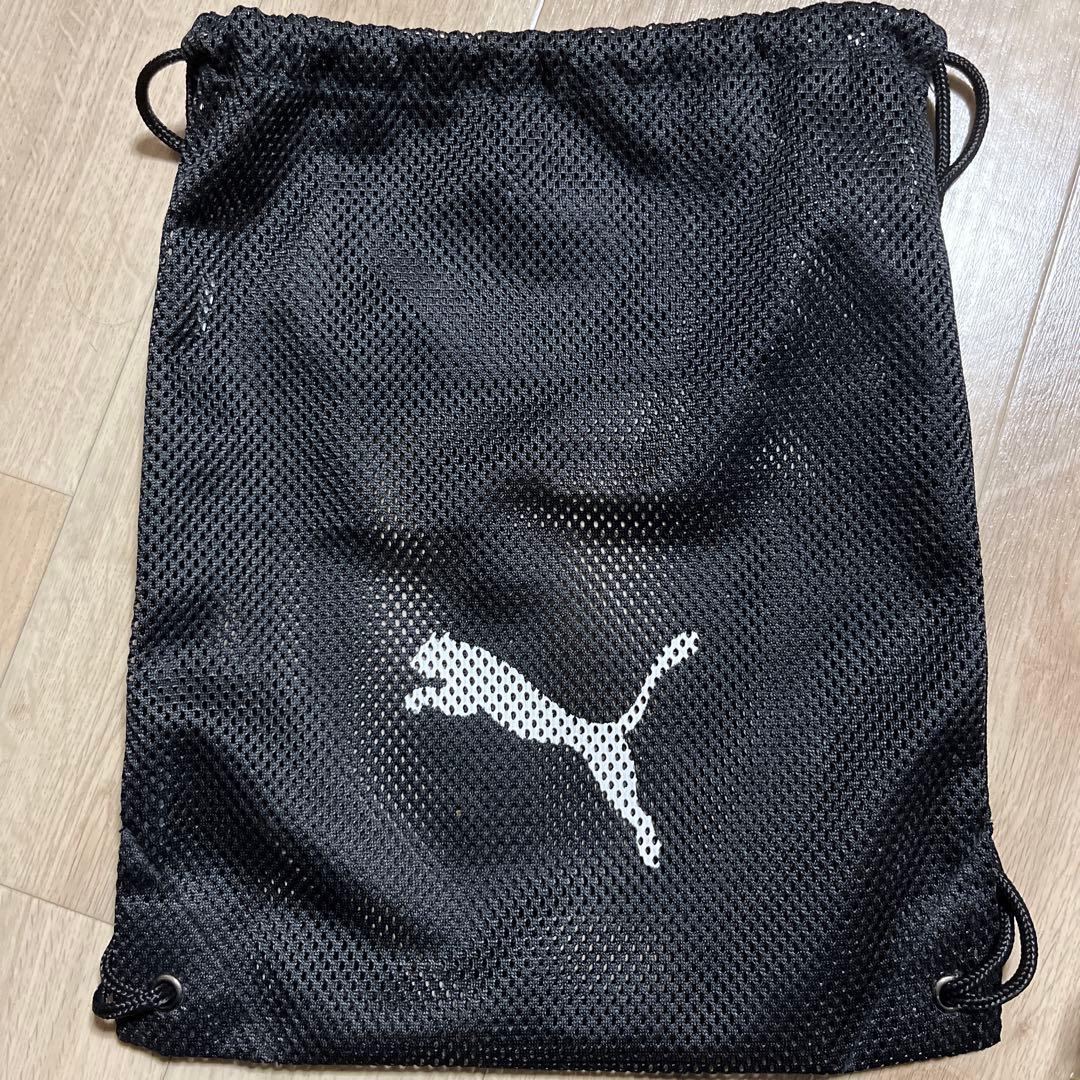 PUMA KING ホワイト/ゴールド スパイクシューズ