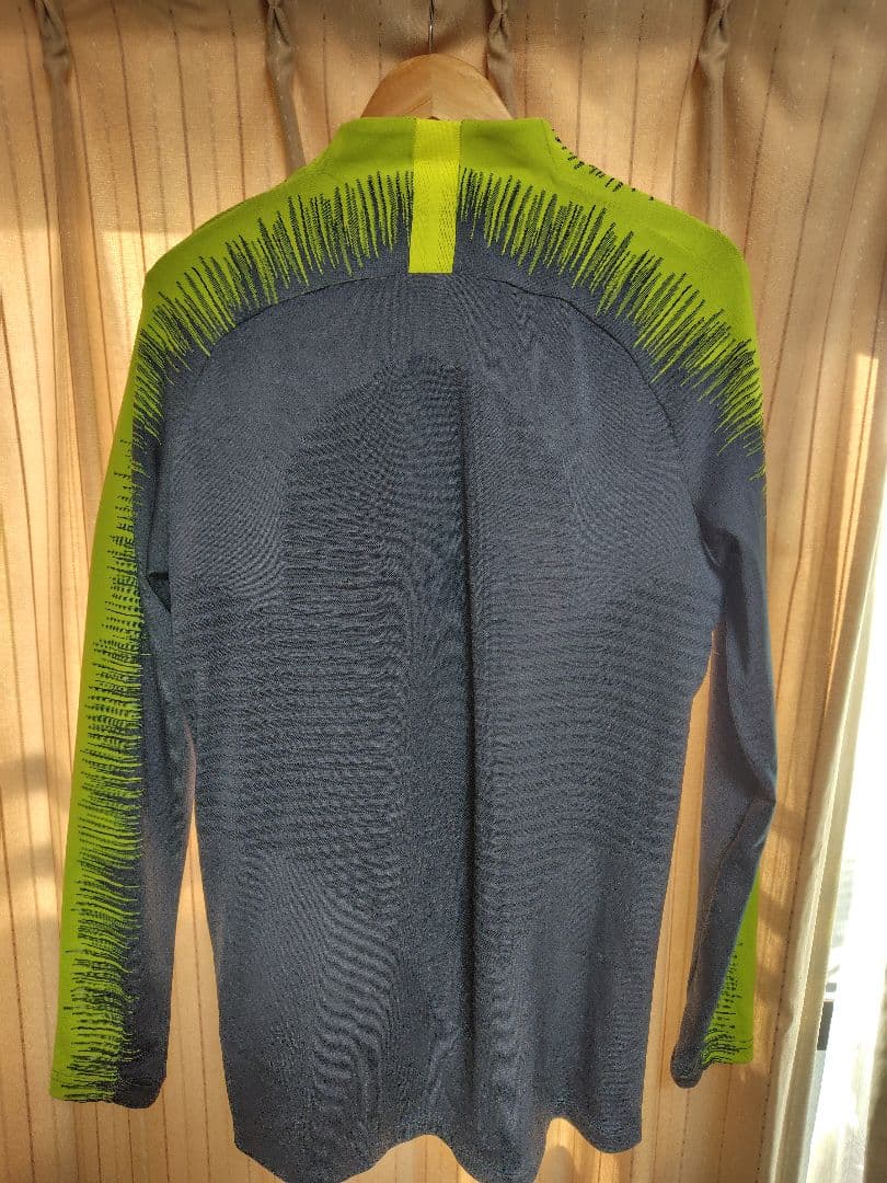 ブラジル代表ヴェイパーニット上下セット