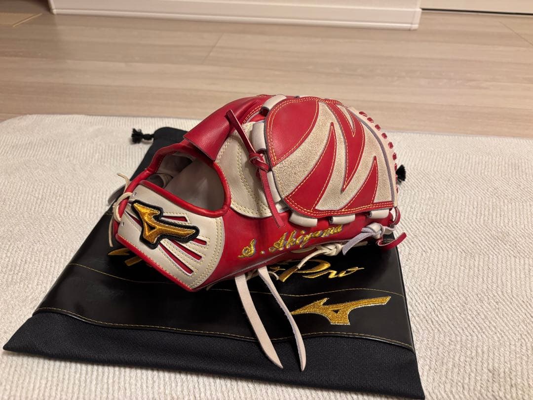 ミズノプロ投手用オーダーグラブ