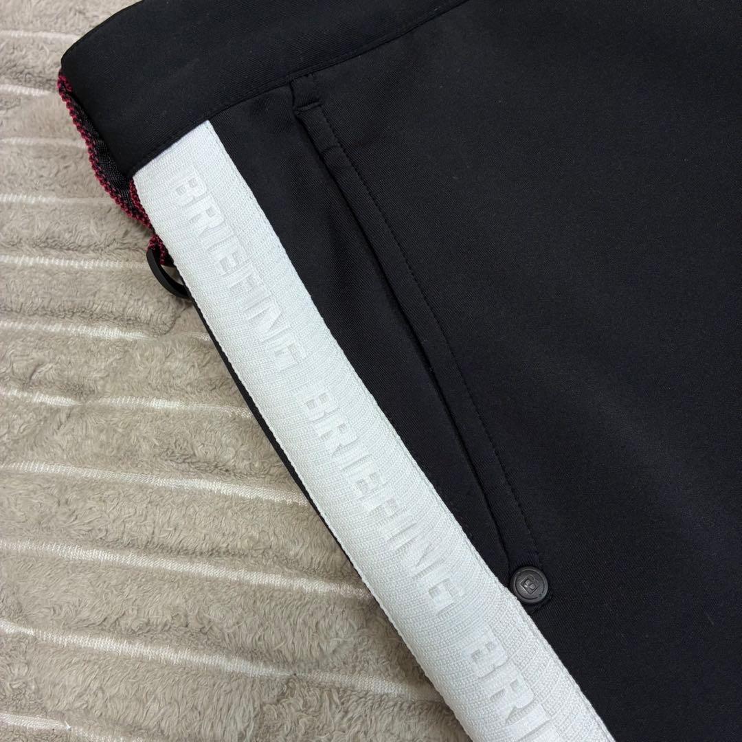 BRIEFING MENS サイドロゴパンツ　Mサイズ　ブラック　伸縮あり