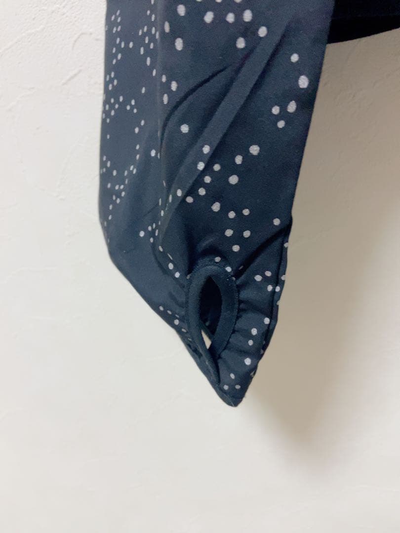 新品！ナイキNIKE ジャンパー 黒 ルーズ フィット　ランニング 反射